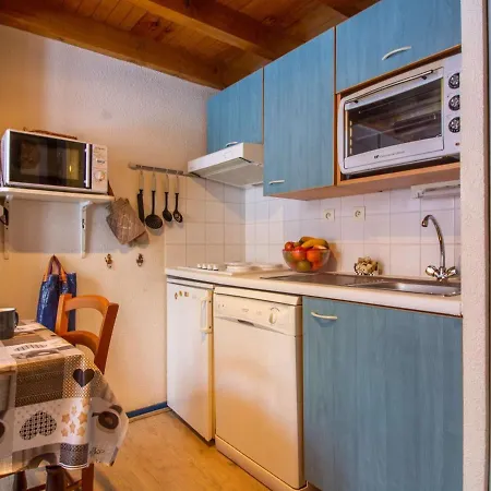 Apartment Cosy 4 Pers Avec Parking, Terrasse, Local A Skis - Fr-1-403-21 *